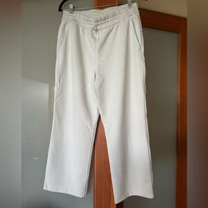Lululemon Softstreme Cropped Pants in Cream/Bone color